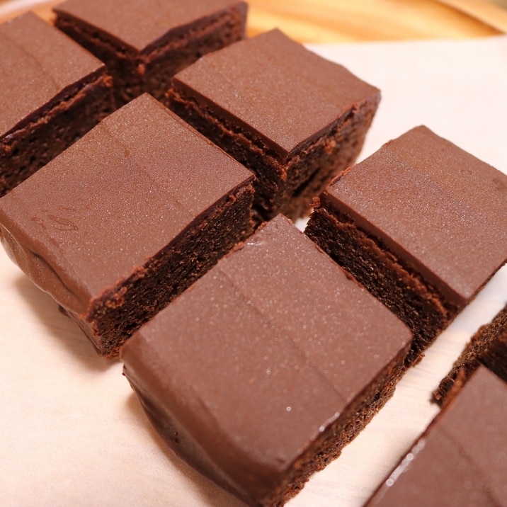 しっとりチョコがけブラウニー!チョコレートケーキ!